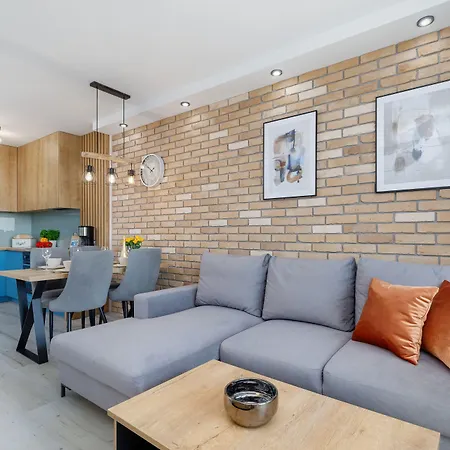 Seaside Platany Kolobrzeg-centrum 아파트 코워브제크